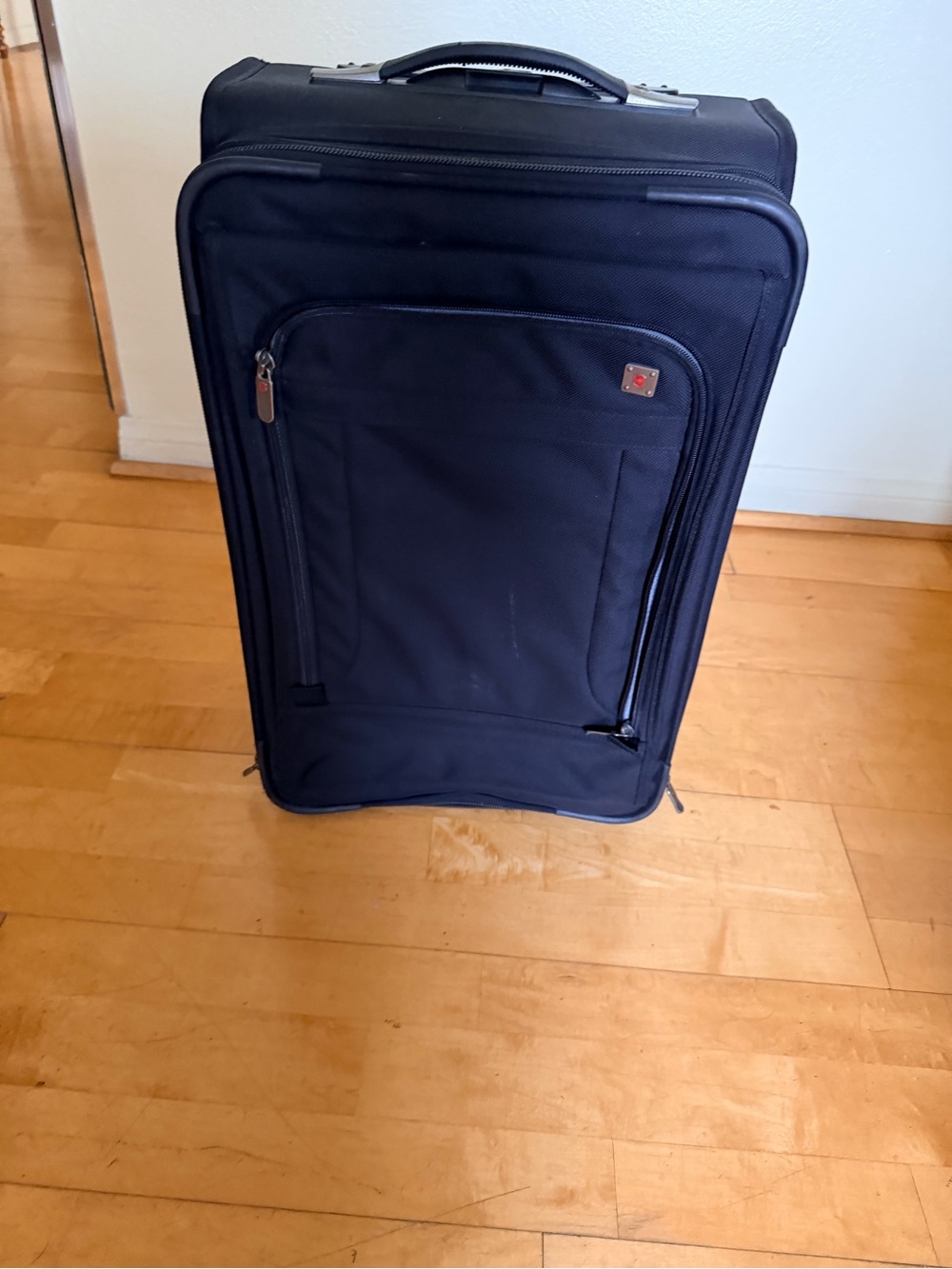 Swiss gear    Black Travel Luggage Carry-On Bag . Roomy and clean , used 2 times